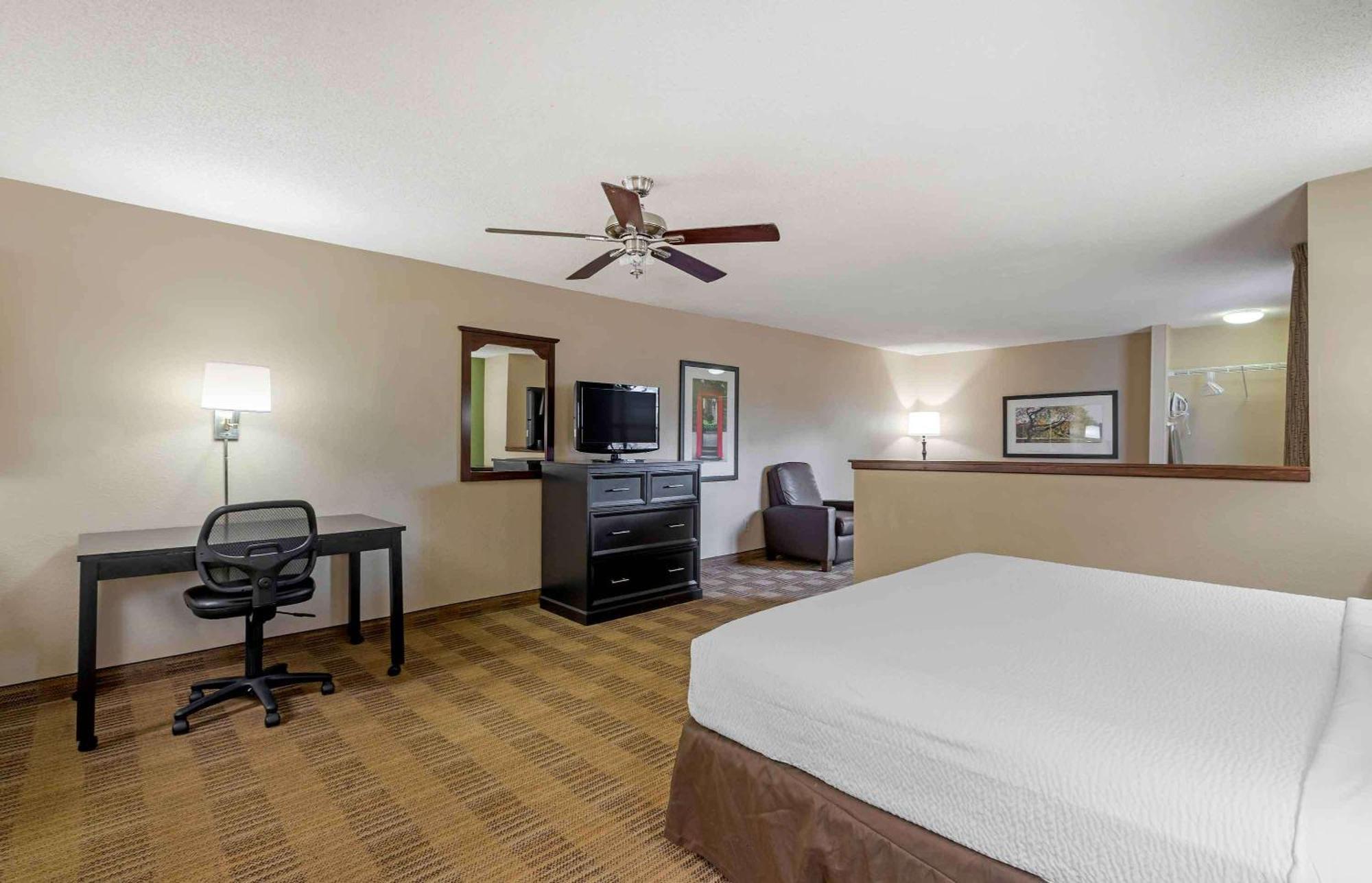 Extended Stay America Select Suites - Atlanta - Clairmont Exterior photo