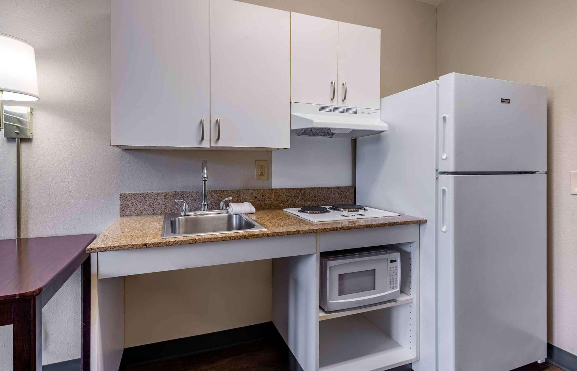 Extended Stay America Select Suites - Atlanta - Clairmont Exterior photo